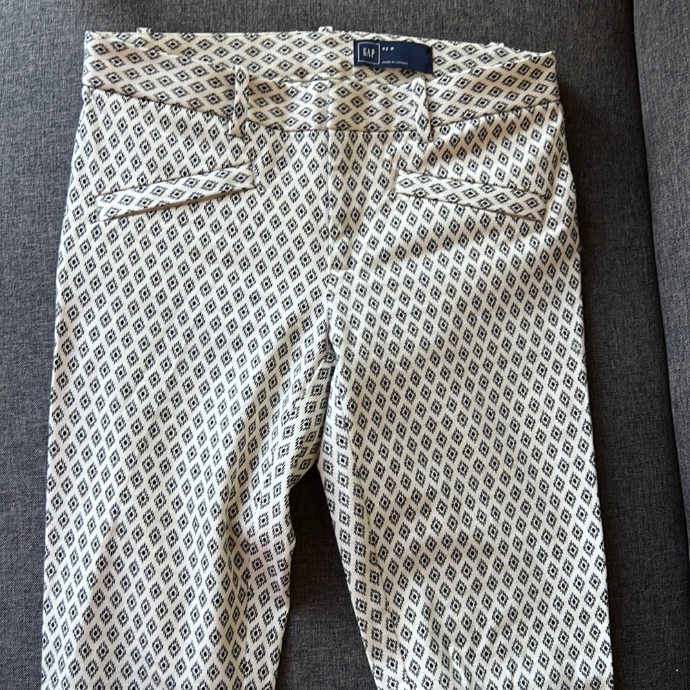 GAP patterned slacks pants size 2